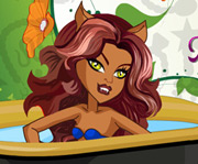 game Clawdeen Wolf Messy Bathroom Cleaning