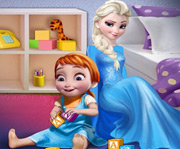 game Elsa Playing With Baby Anna